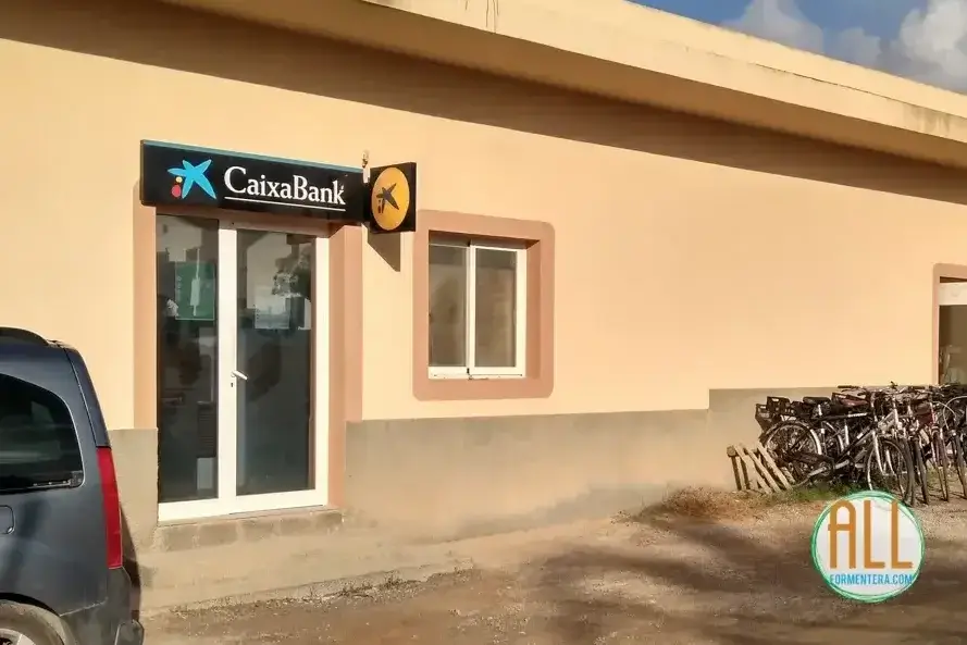 Geldautomat LaCaixa Es Caló