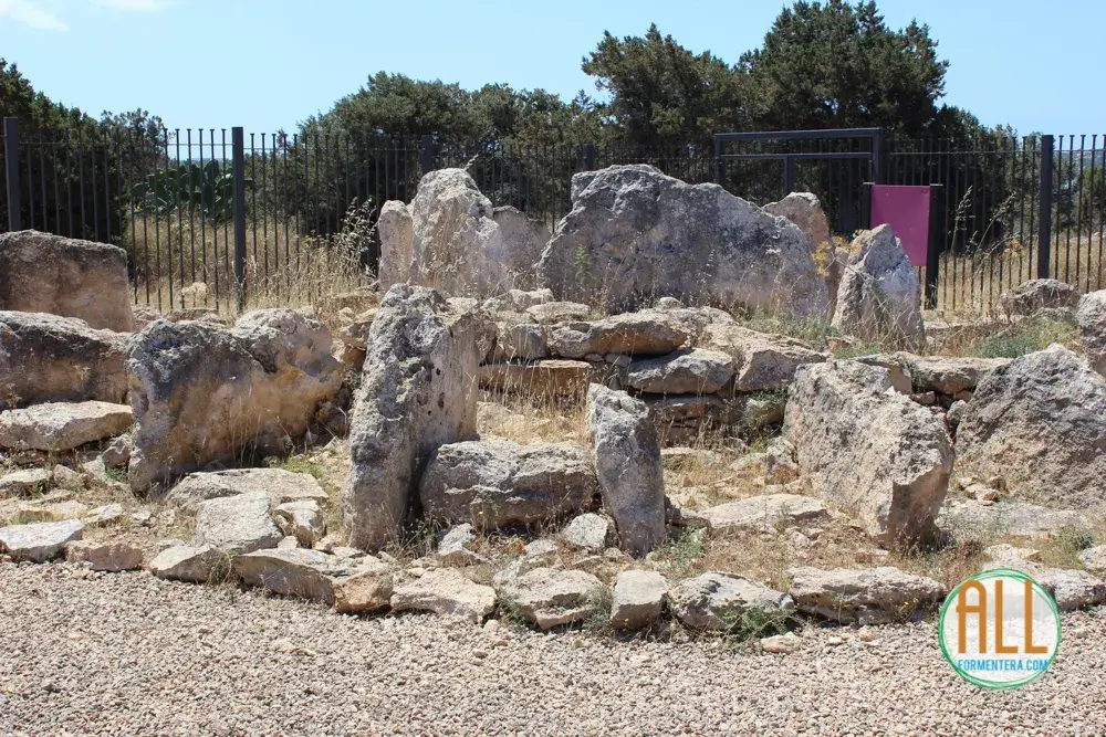 Sepulcro Megalítico de Ca Na Costa, Formentera