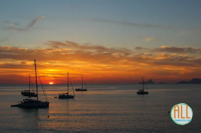 Pôr-do-sol em Cala Saona, Formentera